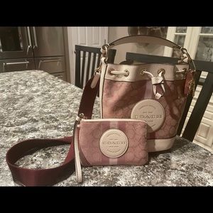 Coach Dempsey Bucket Bag in Signature Jacquard with Coach Patch and Heart Charm